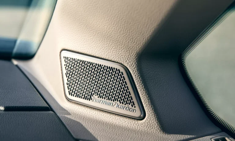 Caravelle eHybrid - Model Features