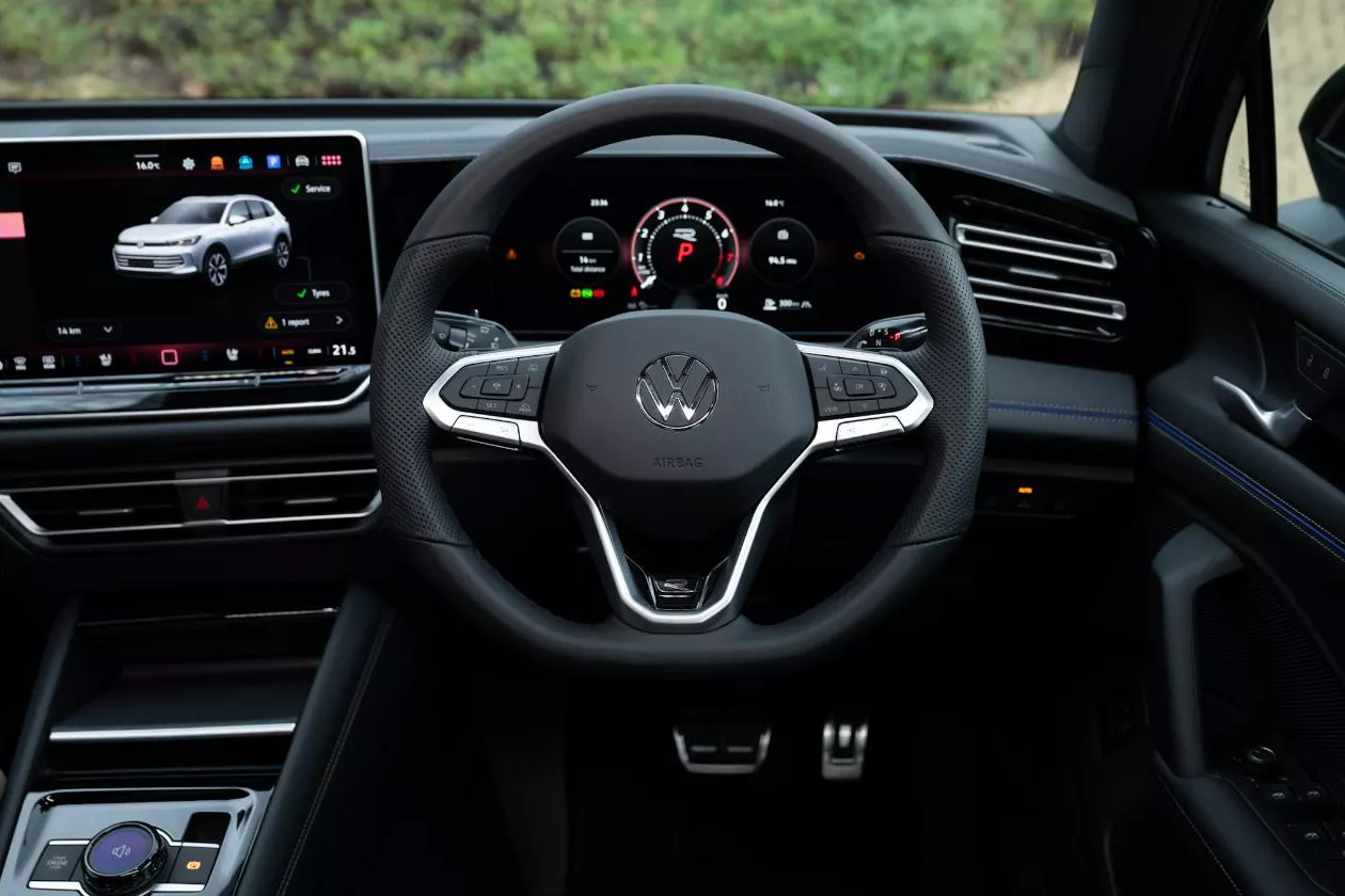 Tiguan - Multi Function steering wheel
